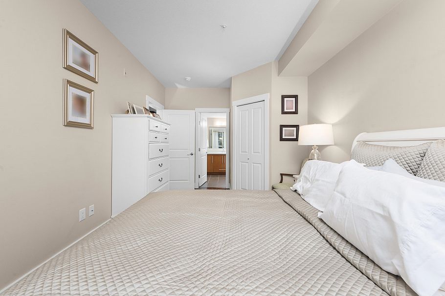 202 6268 Eagles Drive Vancouver, BC - 19