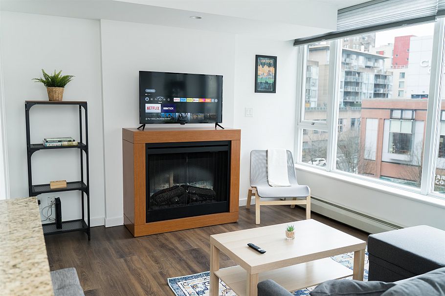 612 618 Abbott Street Vancouver, BC - 7