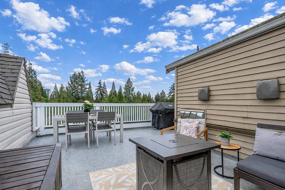 13 1073 Lynn Valley Road North Vancouver, BC - 2