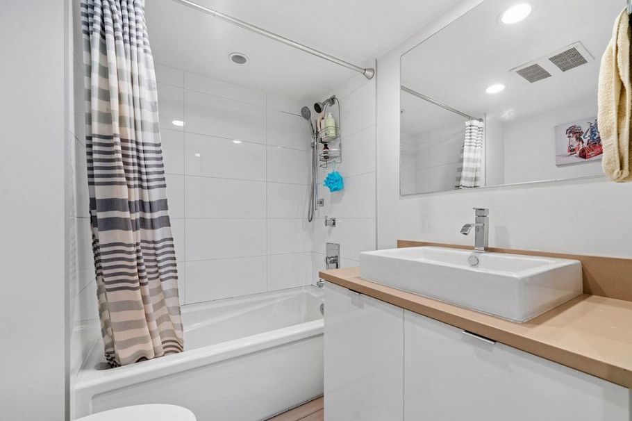 216 455 E 16th Avenue Vancouver, BC - 19