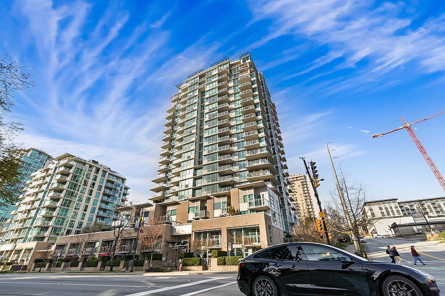 1404 188 E Esplanade North Vancouver, BC - 28