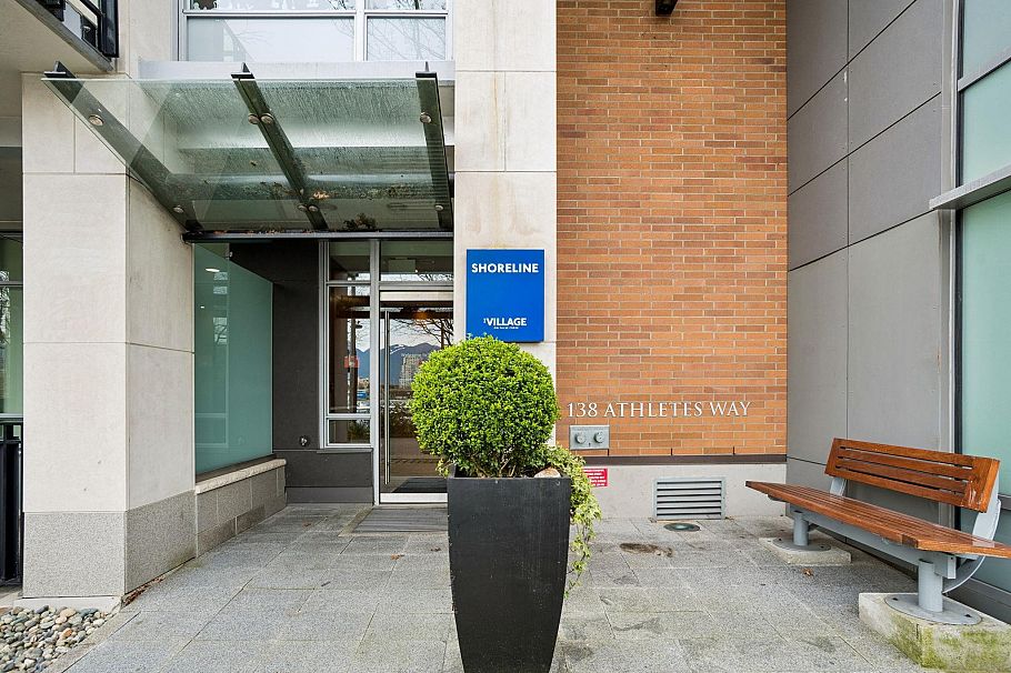 501 138 Athletes Way Vancouver, BC - 31