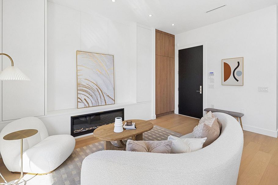 2 3648 West 20th Avenue Vancouver, BC - 6