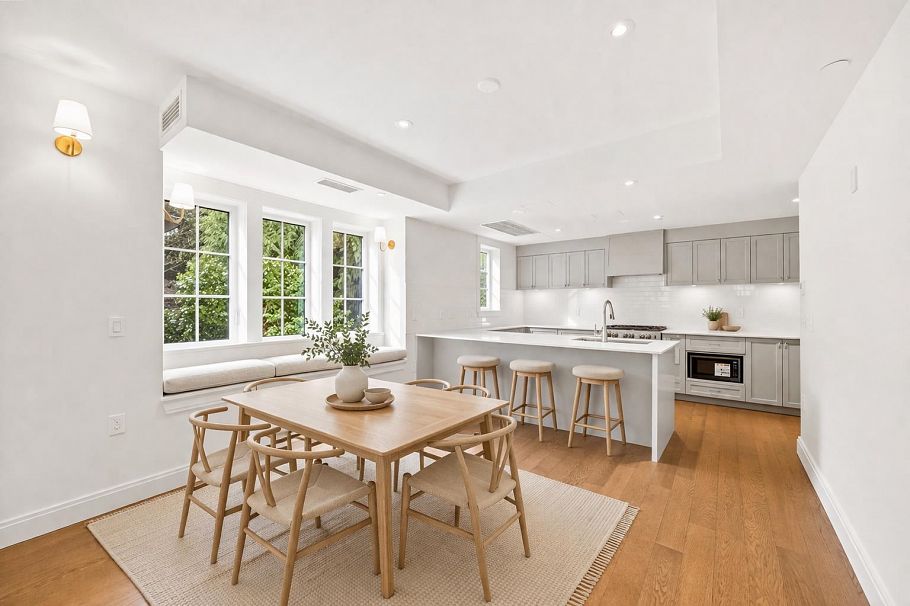 1 5819 Highbury Street Vancouver, BC - 1