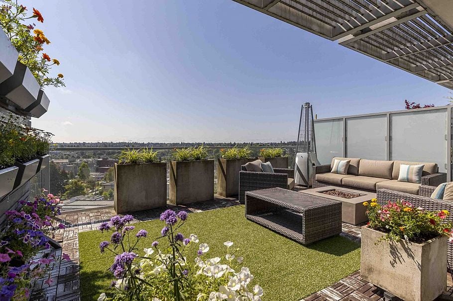 1206 2770 Sophia Street Vancouver, BC - 1