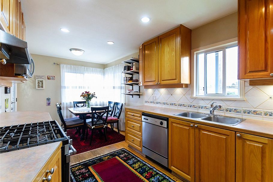 3713 Kincaid Street Burnaby, BC - 6