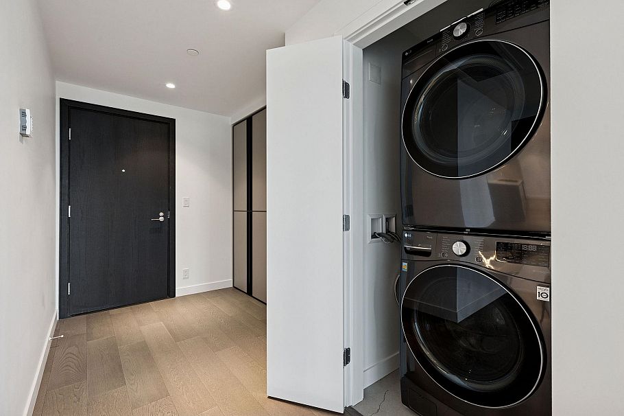 3006 1500 Fern Street North Vancouver, BC - 27