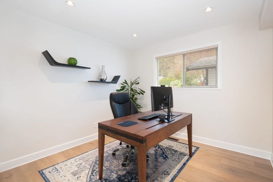 1716 Cascade Court North Vancouver, BC - 15