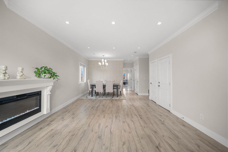 4986 Inman Avenue Burnaby, BC - 10