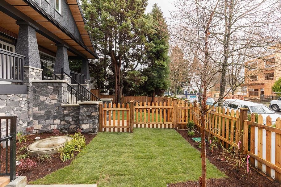 853 E 19th Avenue Vancouver, BC - 16