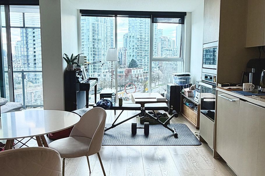 886 87 Nelson Street Vancouver, BC - 7