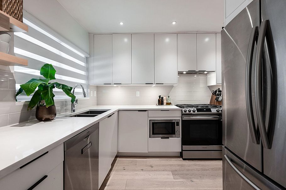 137 3300 Capilano Road North Vancouver, BC - 12