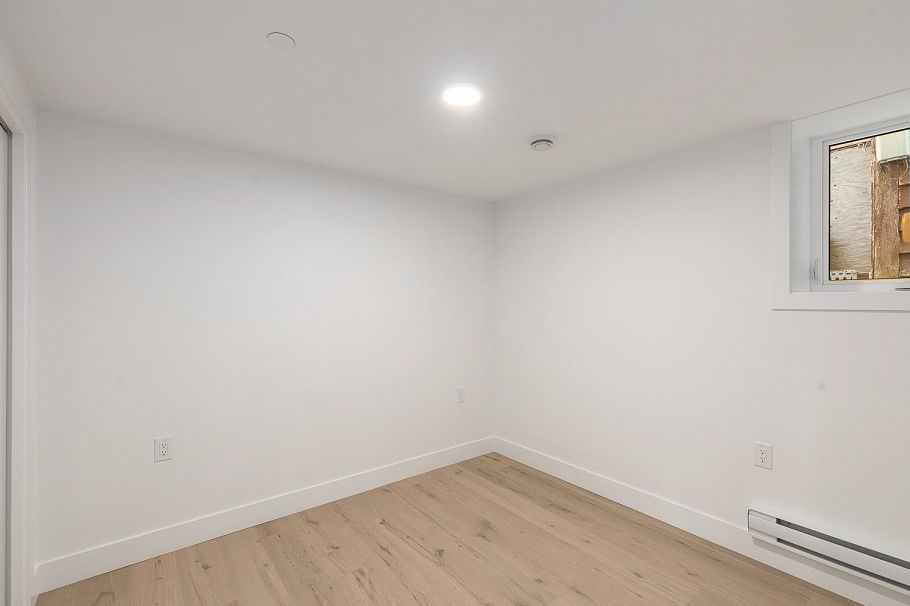 460 E 17th Avenue Vancouver, BC - 6