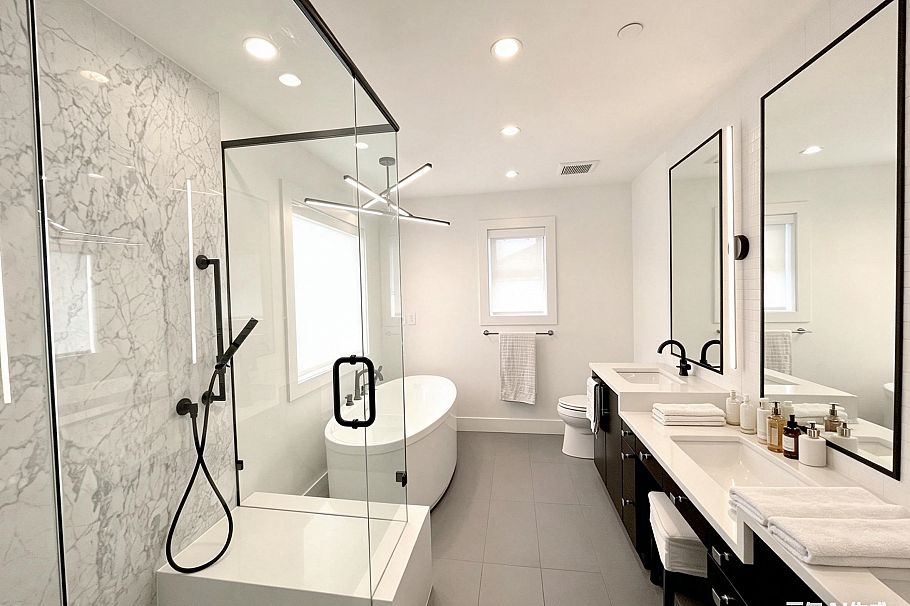 1633 SE Marine Drive Vancouver, BC - 12