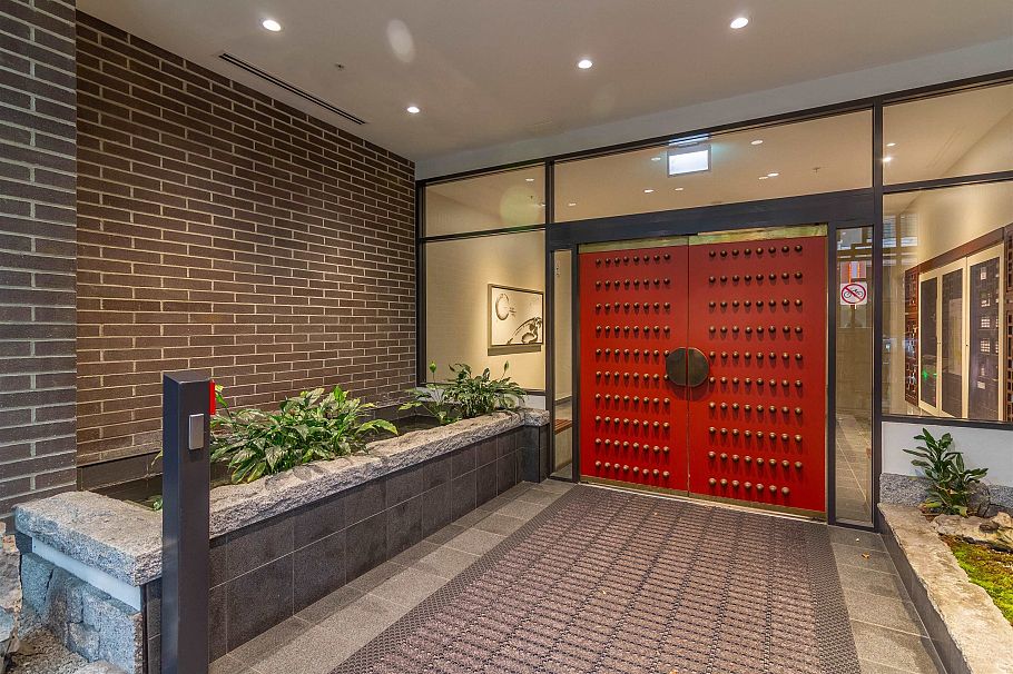 1810 188 Keefer Street Vancouver, BC - 2