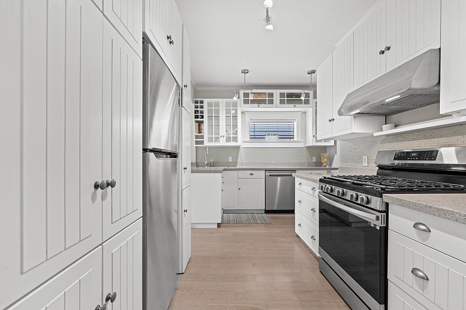 846 E 23rd Avenue Vancouver, BC - 10