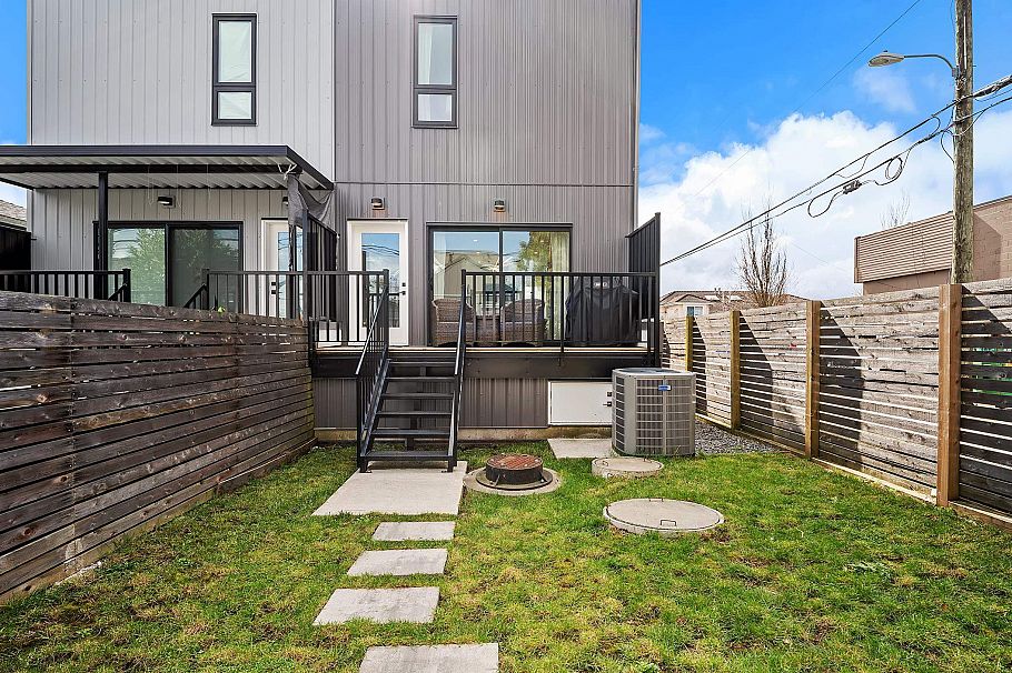 225 E 57th Avenue Vancouver, BC - 27