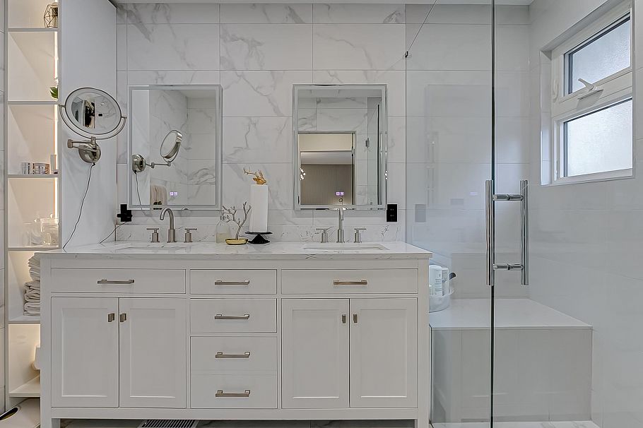 2836 Violet Street North Vancouver, BC - 24