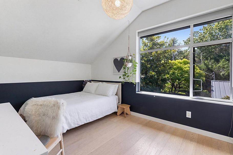 3156 W 13th Avenue Vancouver, BC - 18