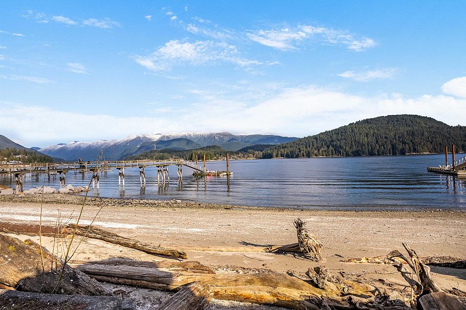 450 Beachview Drive North Vancouver, BC - 8