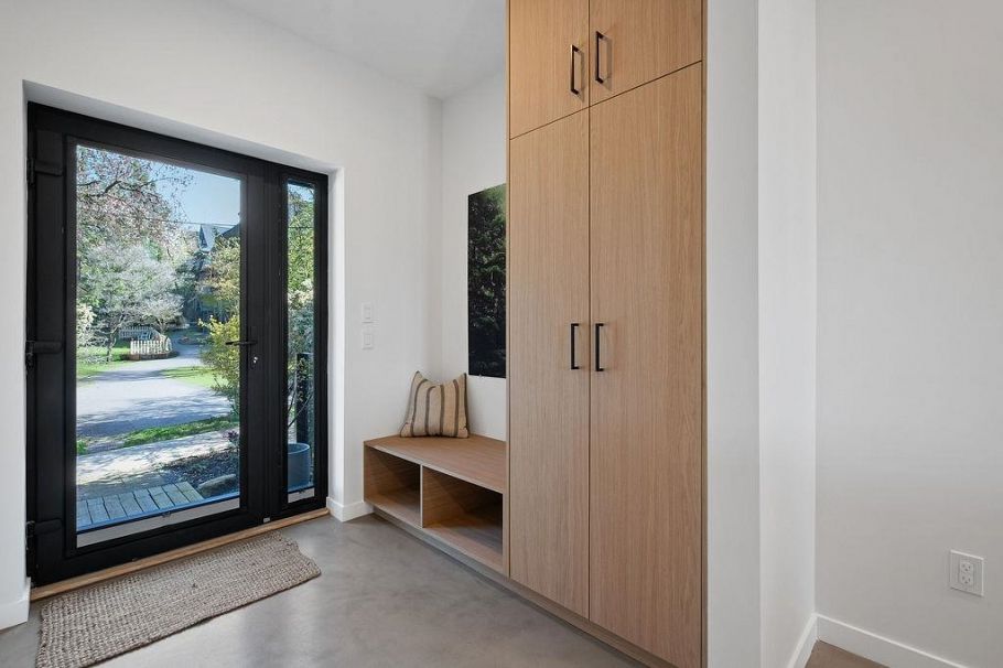 1331 Cotton Drive Vancouver, BC - 2