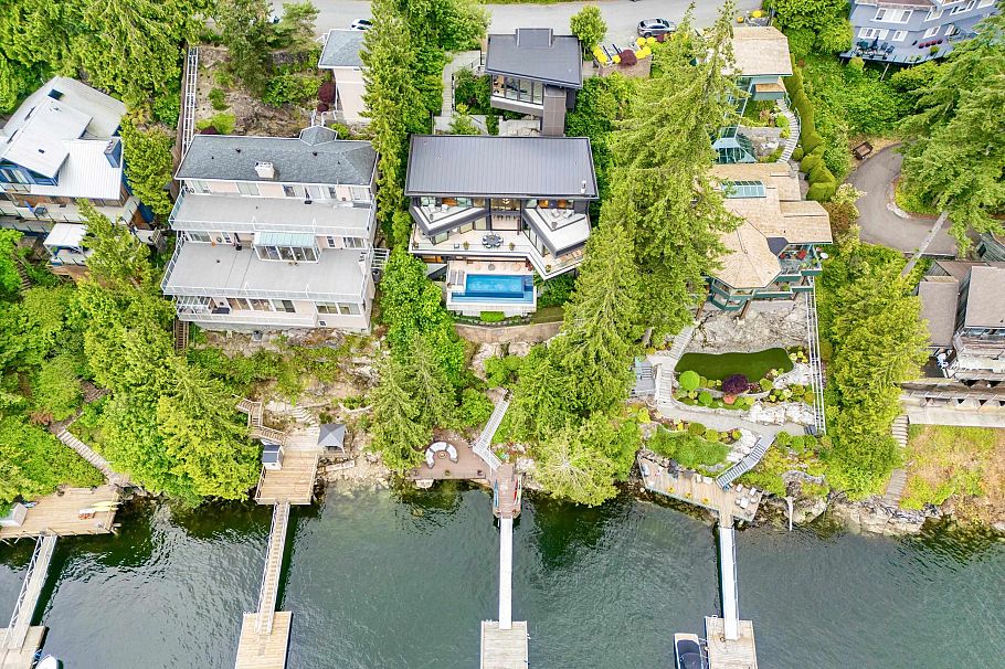 1840 Naomi Place North Vancouver, BC - 39