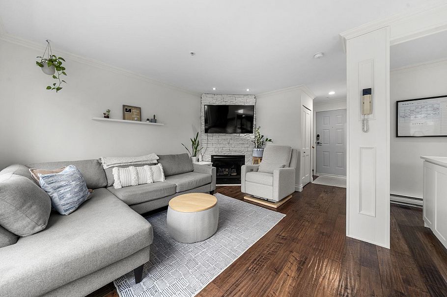 202 1106 W 11th Avenue Vancouver, BC - 5