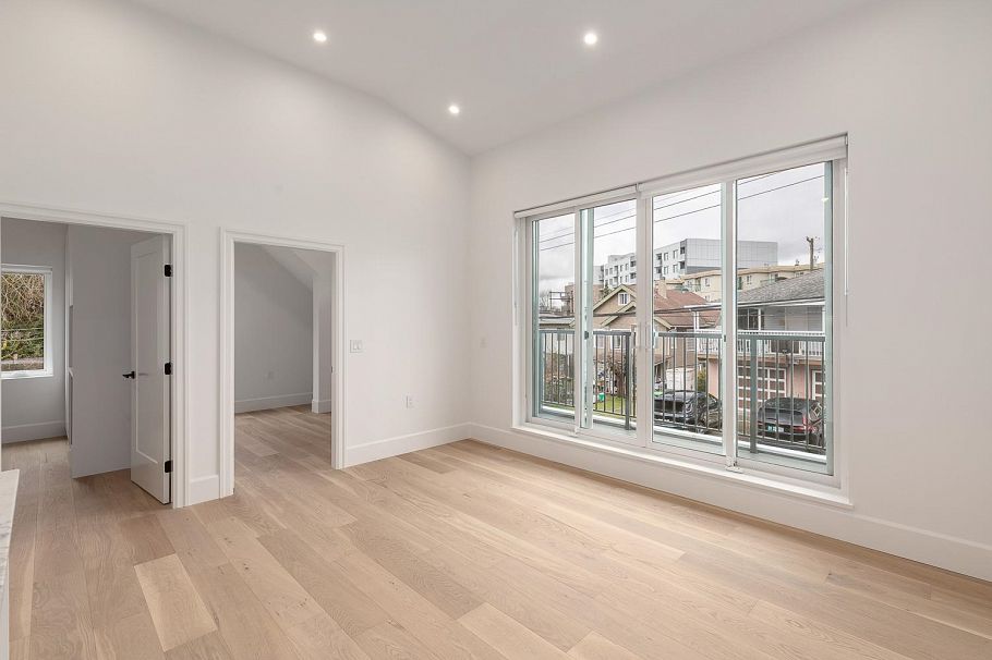 849 E 19th Avenue Vancouver, BC - 5