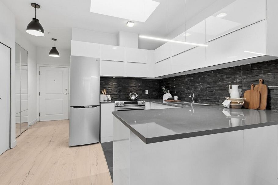 PH6 688 E 17th Avenue Vancouver, BC - 12