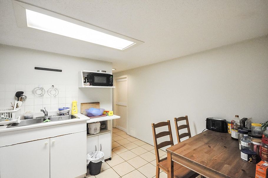 3156 Adanac Street Vancouver, BC - 38