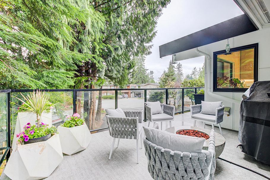 2836 Violet Street North Vancouver, BC - 21