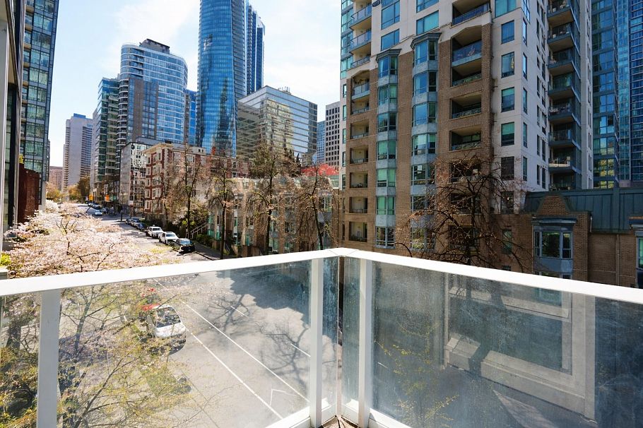 502 1277 Melville Street Vancouver, BC - 21