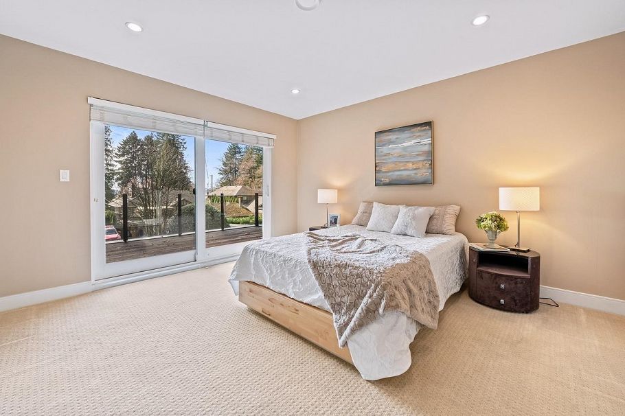 839 W 20th Street North Vancouver, BC - 24