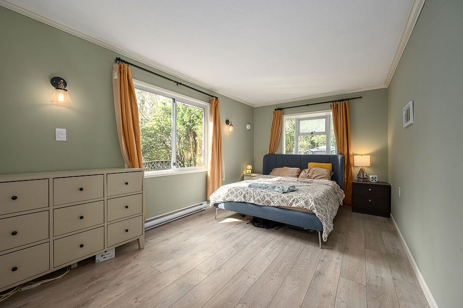 1355 Frederick Road North Vancouver, BC - 16