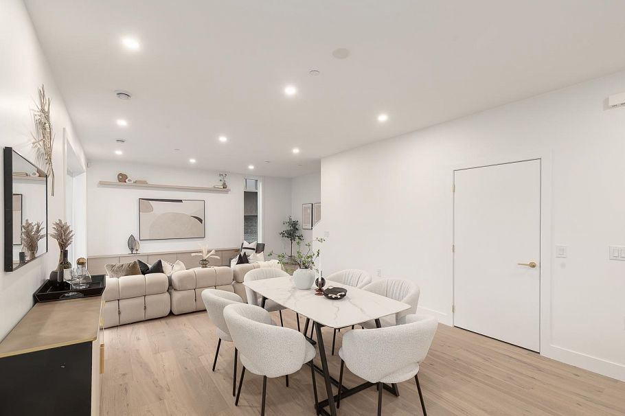 462 E 17th Avenue Vancouver, BC - 9