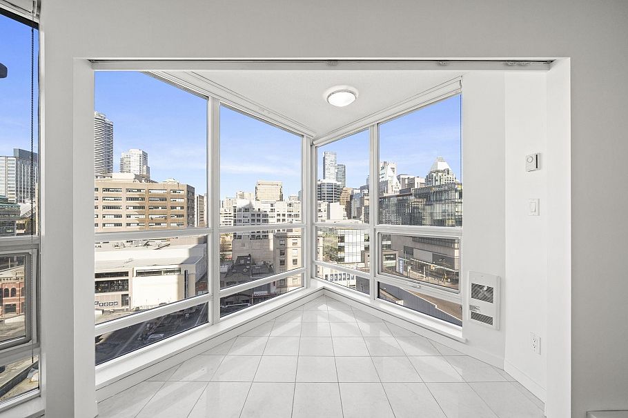 910 833 Seymour Street Vancouver, BC - 5