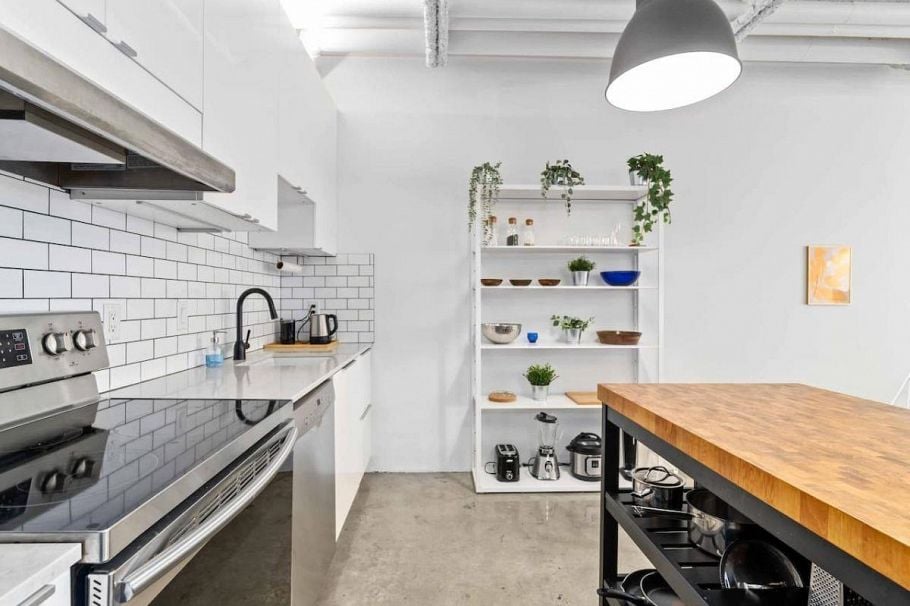 330 350 E 2nd Avenue Vancouver, BC - 8