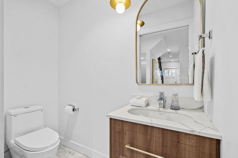 1022 Odlum Drive Vancouver, BC - 21