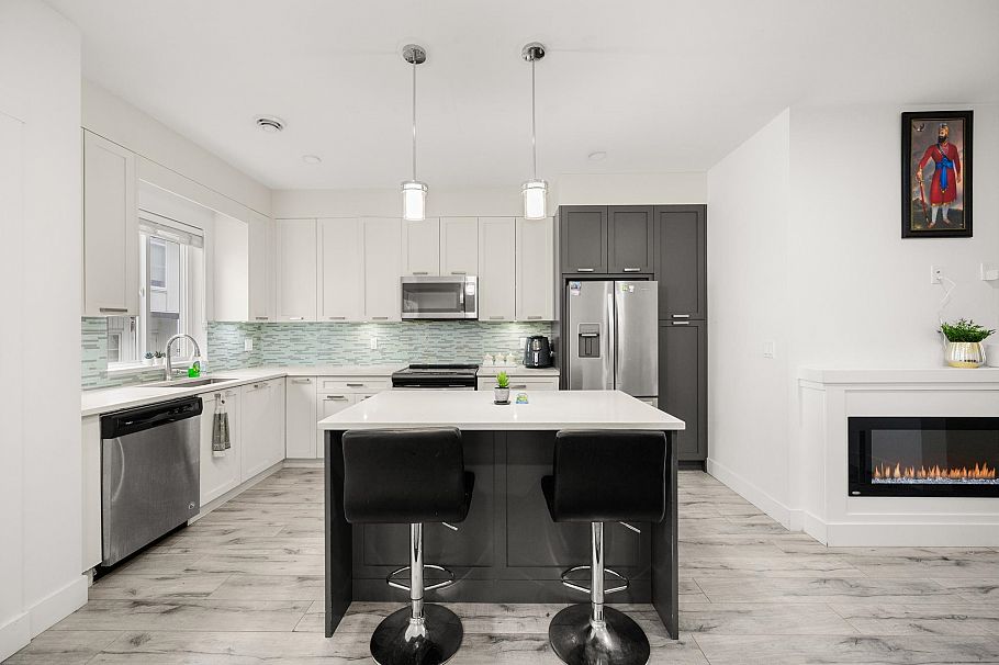 22 5867 129 Street Surrey, BC - 6