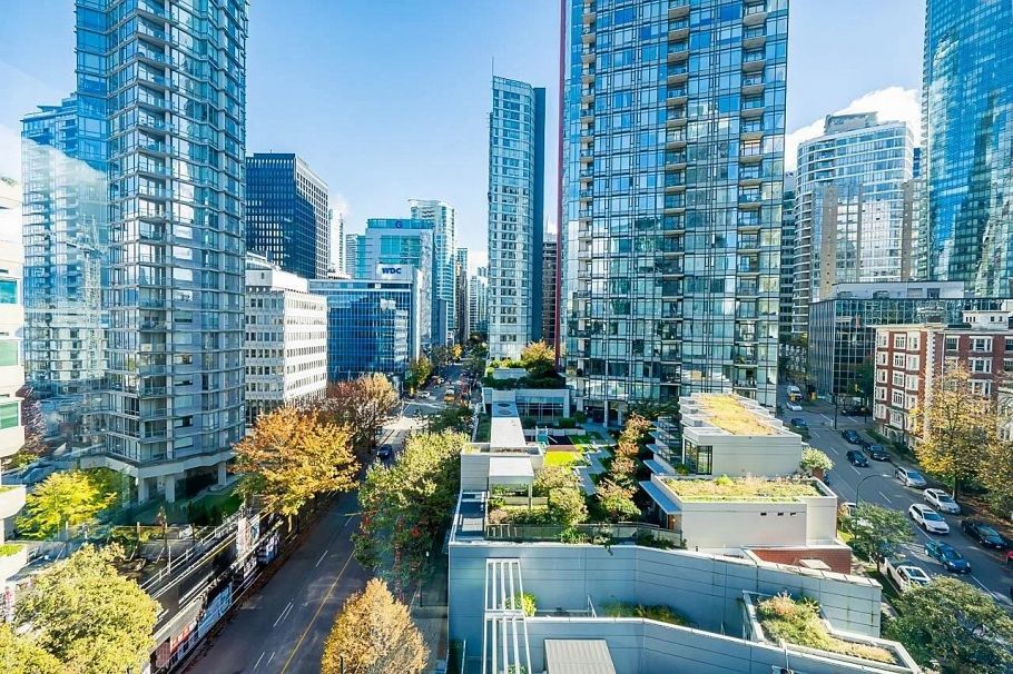 502 1277 Melville Street Vancouver, BC - 1