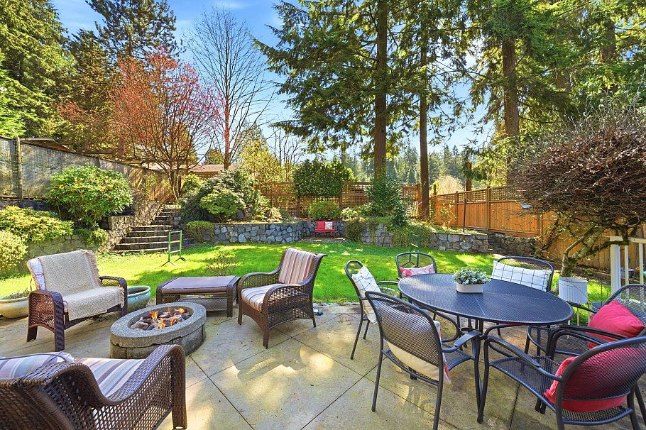 4575 Cliffmont Road North Vancouver, BC - 32