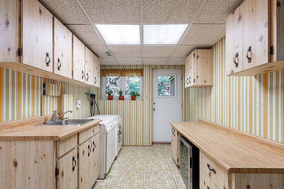 4651 Valley Road North Vancouver, BC - 32