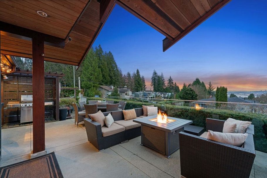 124 Carisbrooke Crescent North Vancouver, BC - 6