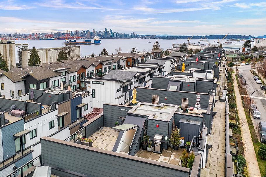 444 545 E 2nd Street North Vancouver, BC - 30