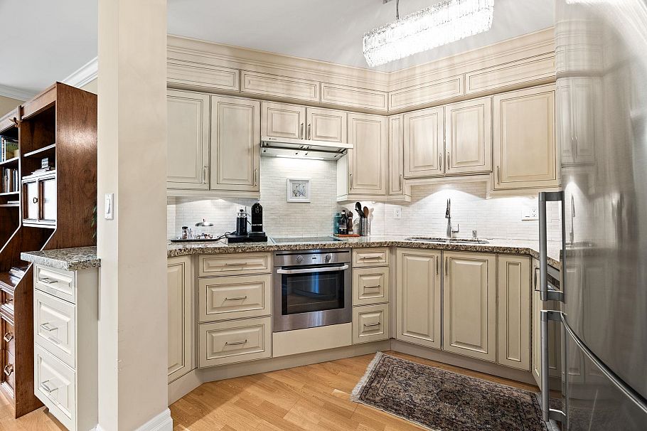 203 1125 Gilford Street Vancouver, BC - 6