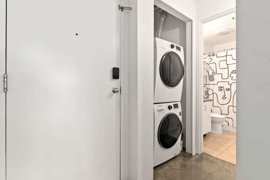 330 350 E 2nd Avenue Vancouver, BC - 18