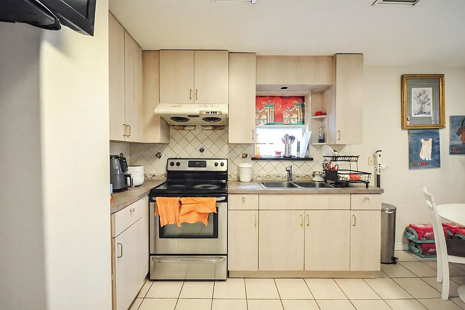 3156 Adanac Street Vancouver, BC - 7