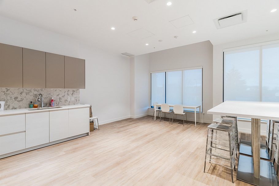 305 8138 Fraser Street Vancouver, BC - 21