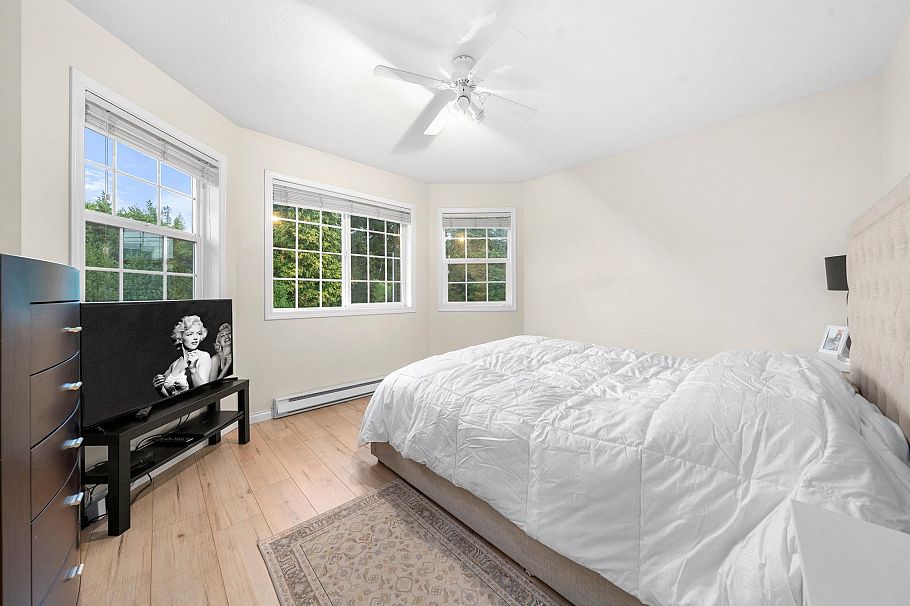 1263 W 16th Street North Vancouver, BC - 31