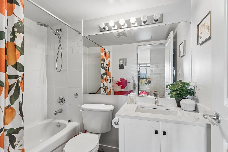 1209 3588 Crowley Drive Vancouver, BC - 17